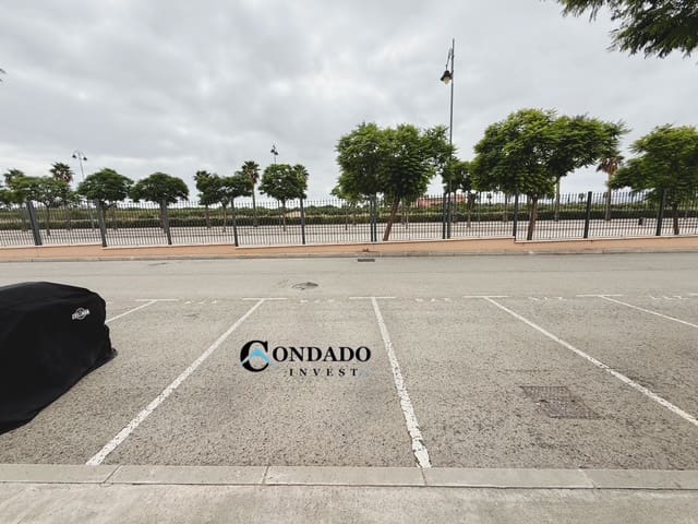 3 bedroom Apartment for sale in Condado de Alhama with pool garage - € 120,000 (Ref: 9300946)