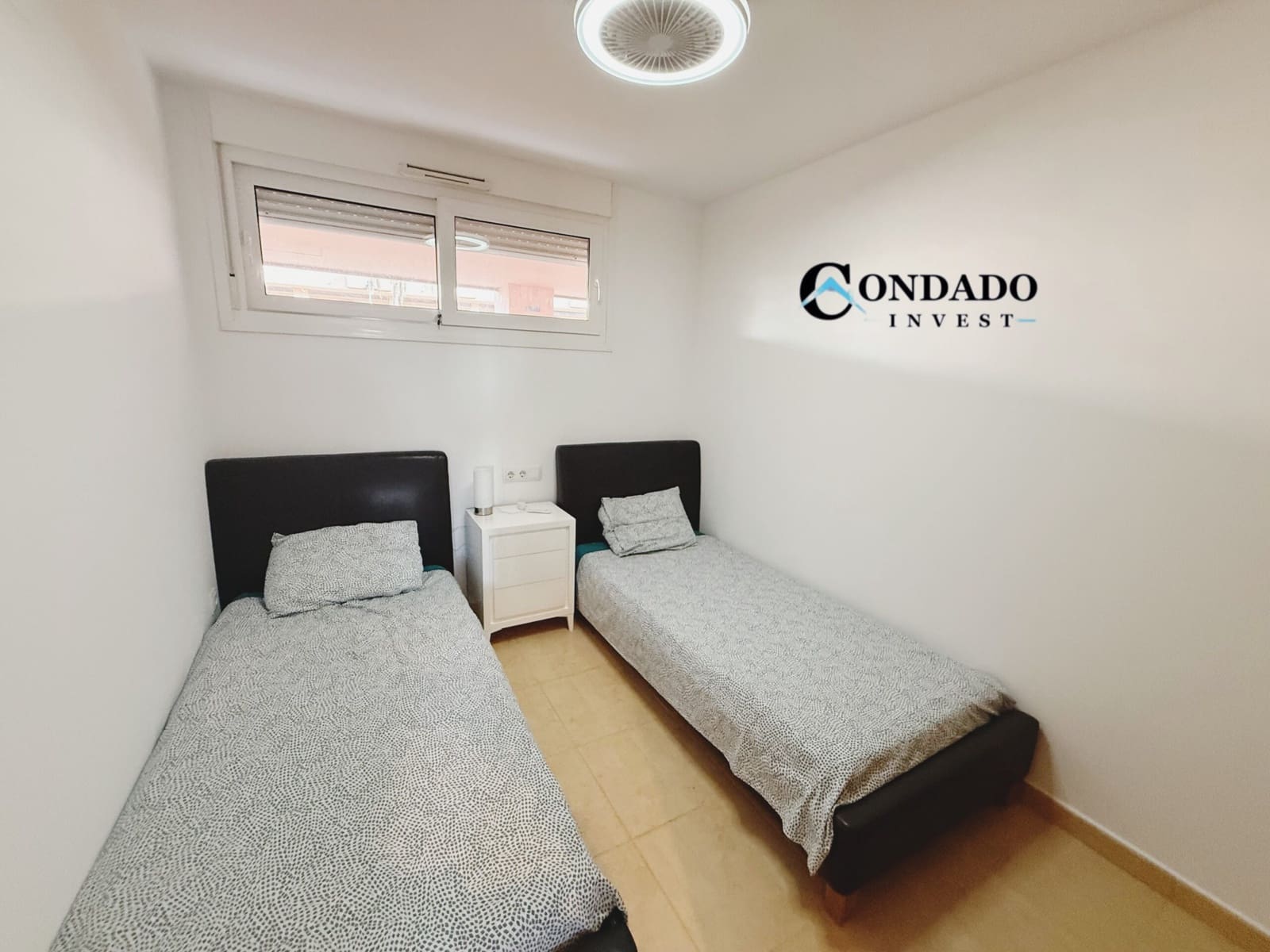 2 soverom Leilighet til salgs i Condado de Alhama med svømmebasseng garasje - € 105 000 (Ref: 9341079)