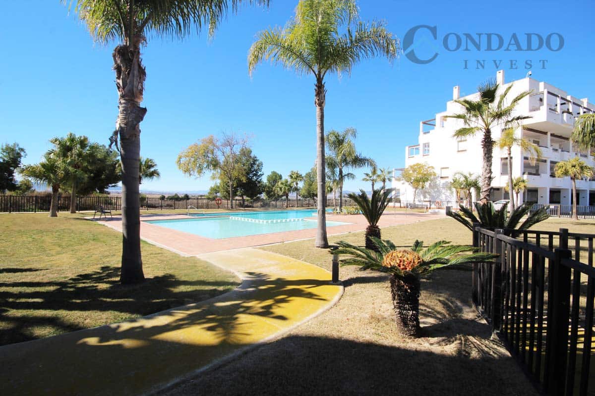 1 soverom Penthouse til salgs i Condado de Alhama med svømmebasseng - € 135 000 (Ref: 9353448)