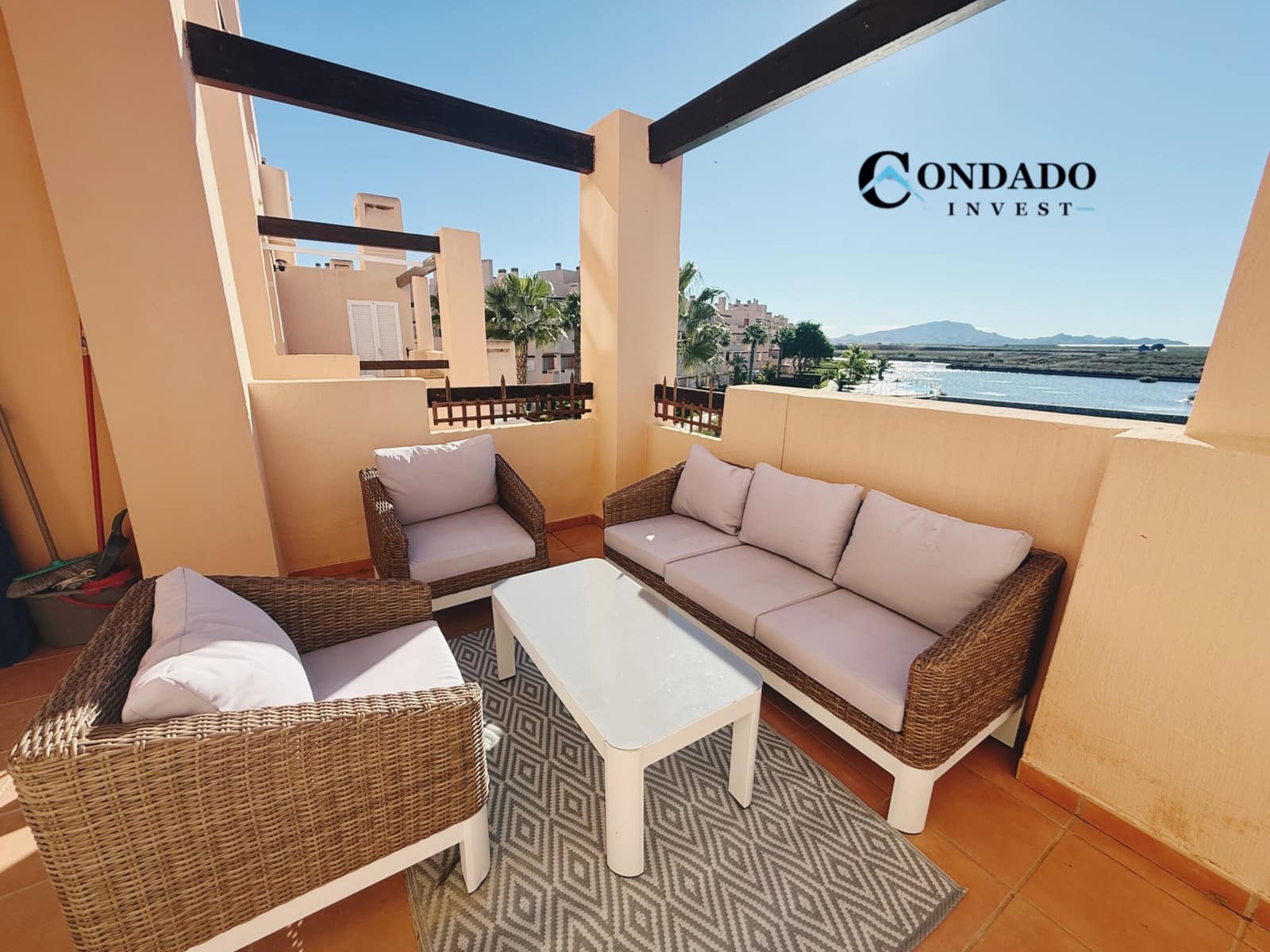 2 makuuhuone Huoneisto myytävänä paikassa Condado de Alhama mukana uima-altaan 
autotalli - 110 000 € (Ref: 9355673)