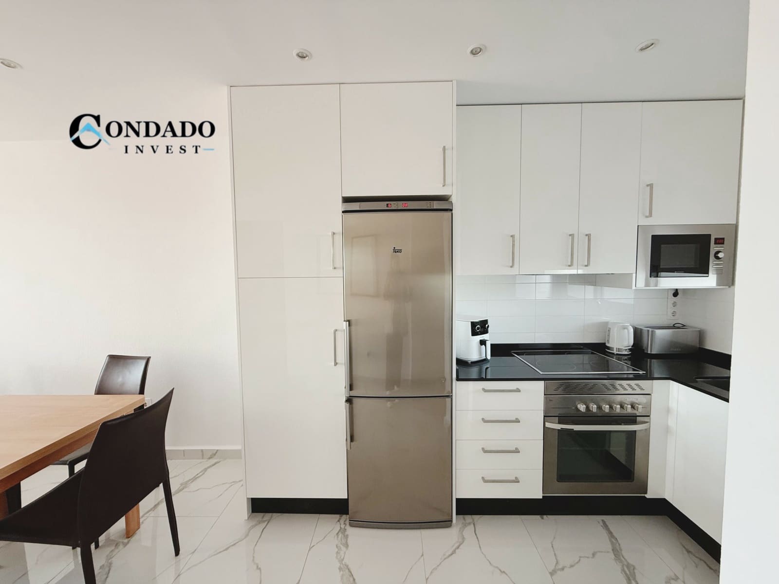 2 sypialnia Penthouse na sprzedaż w Condado de Alhama z basenem garażem - 135 000 € (Ref: 9437540)