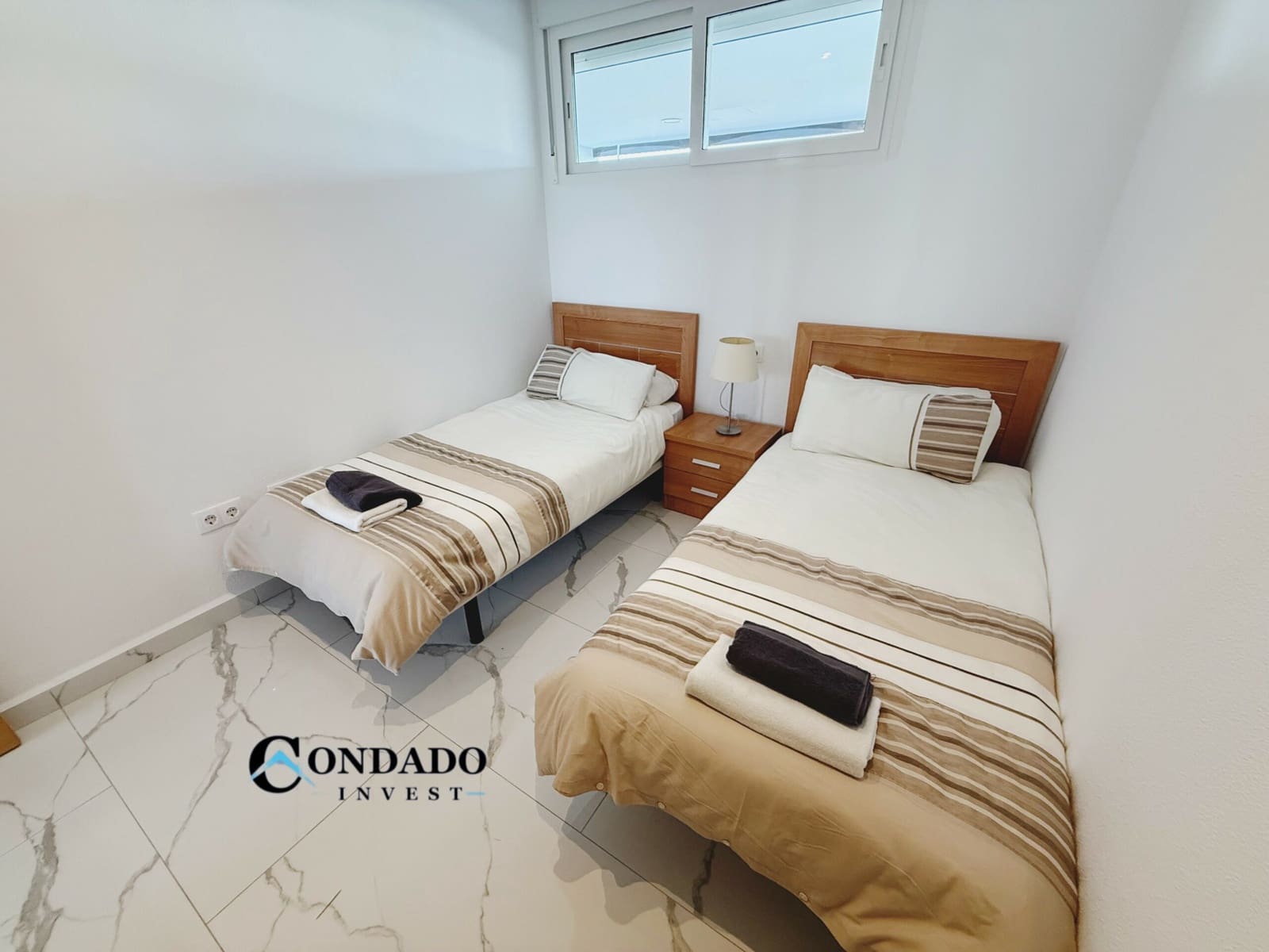 2 sypialnia Penthouse na sprzedaż w Condado de Alhama z basenem garażem - 135 000 € (Ref: 9437540)