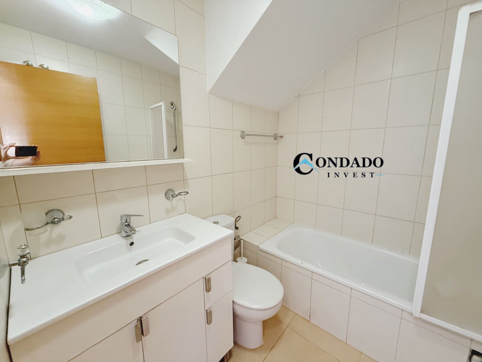 2 bedroom Apartment for sale in Condado de Alhama with pool - € 90,000 (Ref: 9536060)