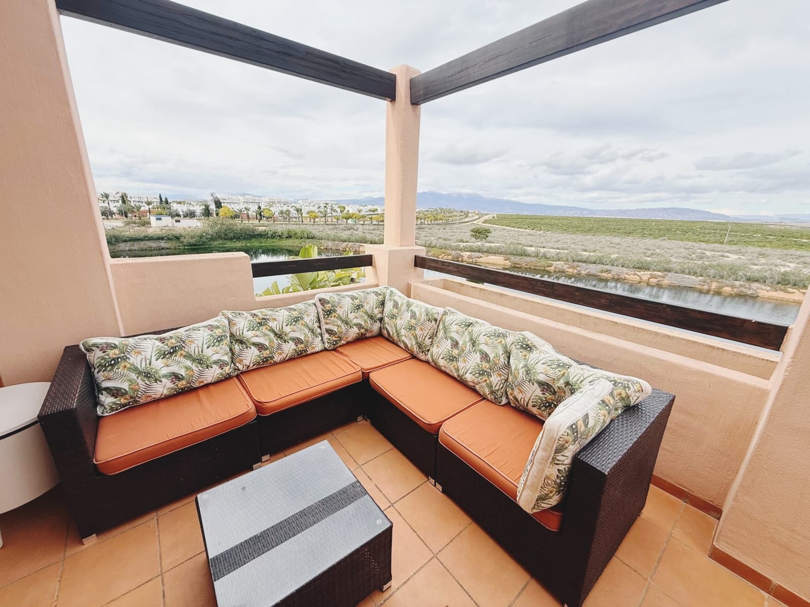 2 sypialnia Apartament na sprzedaż w Condado de Alhama z basenem - 105 000 € (Ref: 9568080)