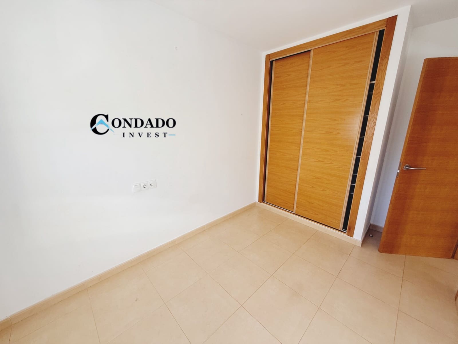 2 sovrum Lägenhet till salu i Condado de Alhama med pool - 99 950 € (Ref: 9607239)