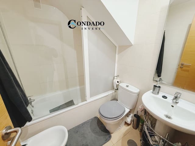 2 makuuhuone Huoneisto myytävänä paikassa Condado de Alhama, Alhama de Murcia mukana uima-altaan 
autotalli - 115 000 € (Ref: 9747701)