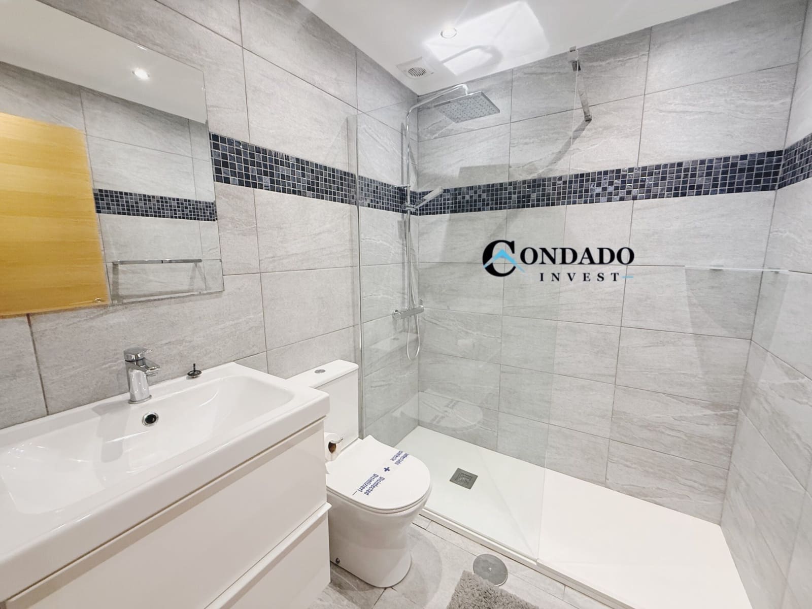 Apartamento de 3 habitaciones en Condado de Alhama en venta con piscina garaje - 127.000 € (Ref: 9758550)