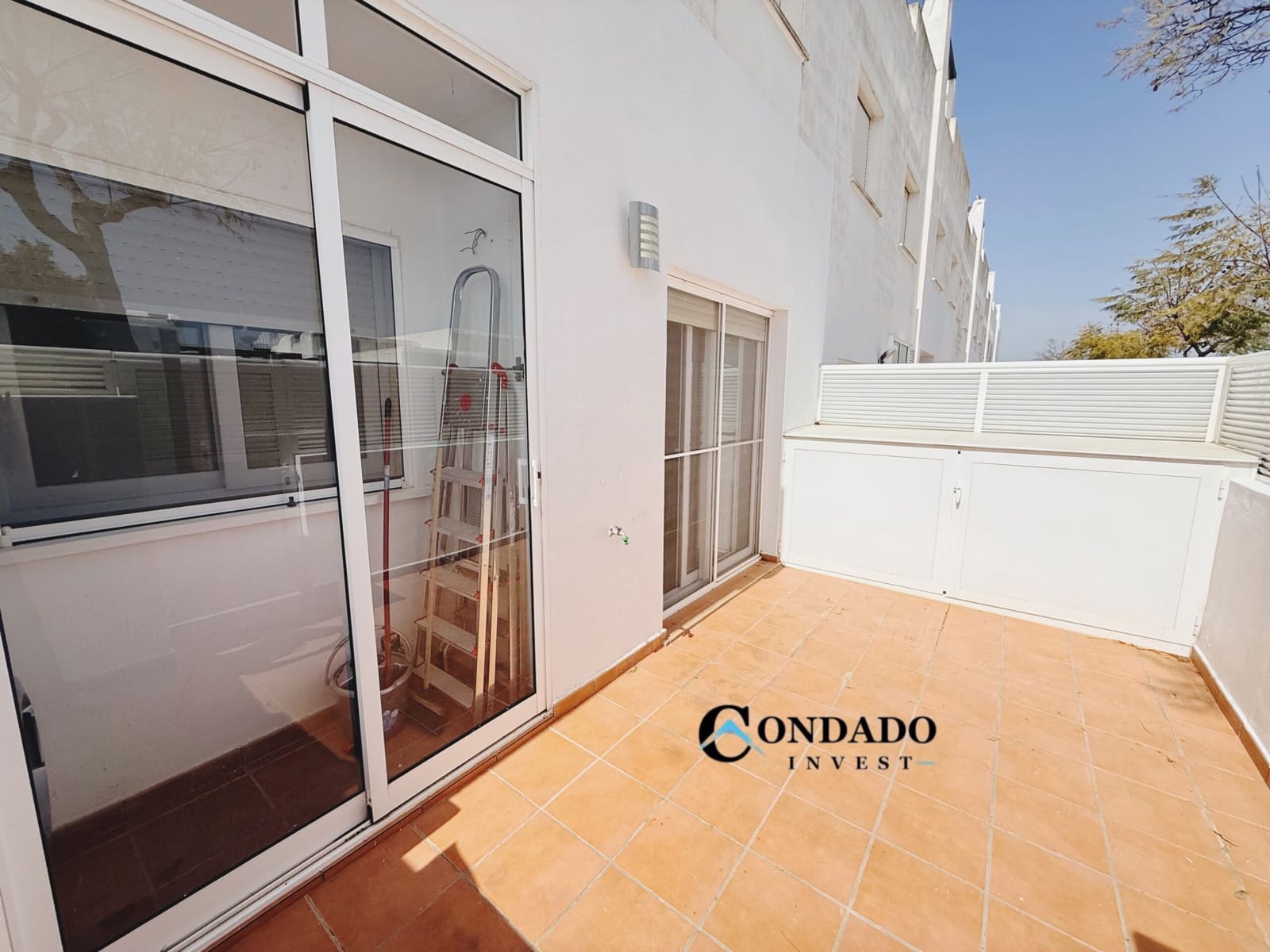 Apartamento de 3 habitaciones en Condado de Alhama en venta con piscina garaje - 127.000 € (Ref: 9758550)