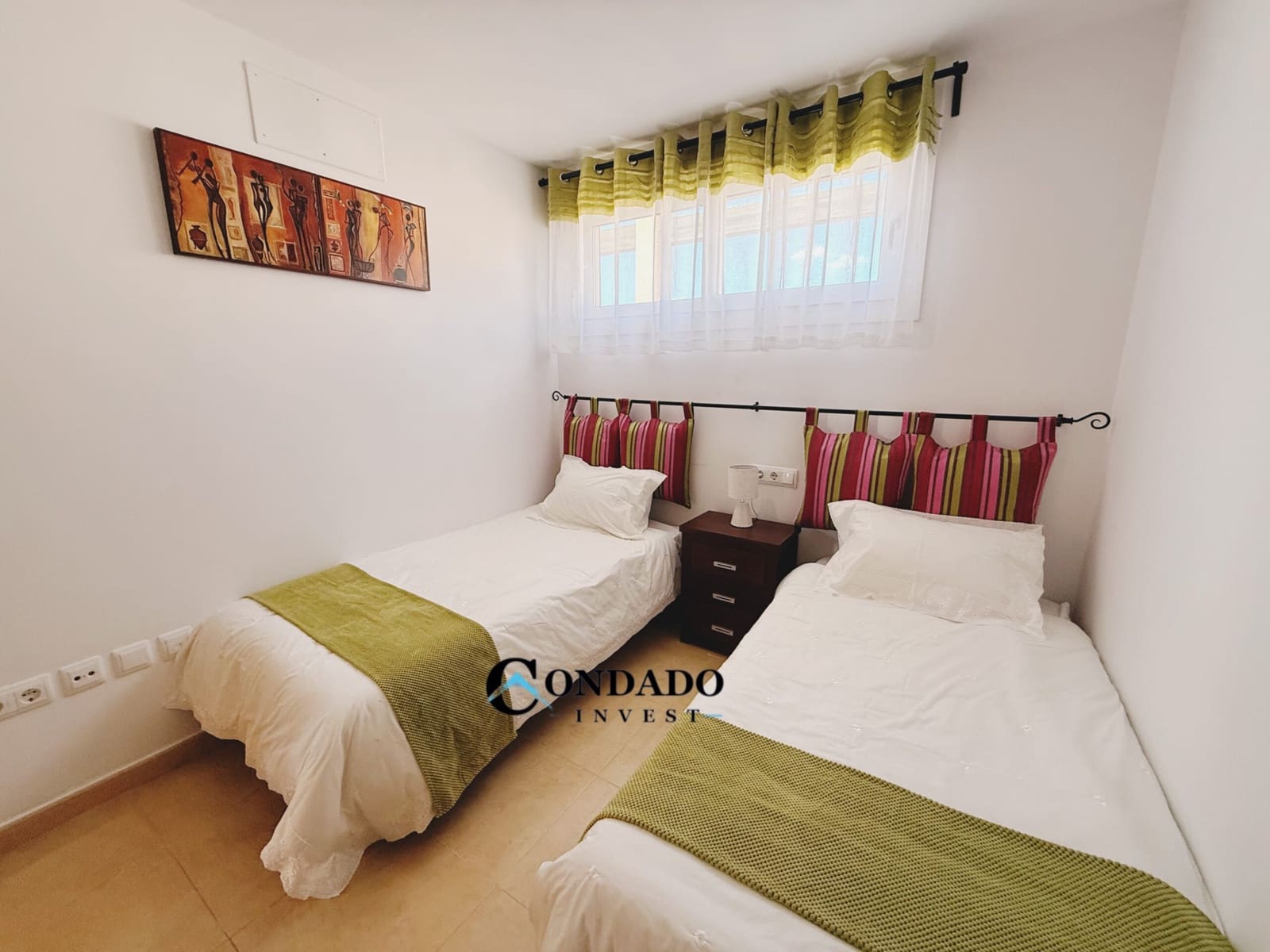 2 soverom Leilighet til salgs i Condado de Alhama med svømmebasseng garasje - € 115 000 (Ref: 9777684)