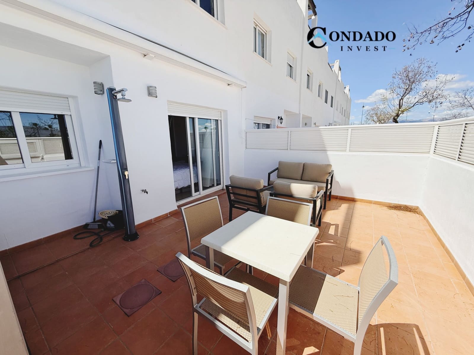 Leilighet til salgs i Condado de Alhama med svømmebasseng garasje - € 129 995 (Ref: 9778669)