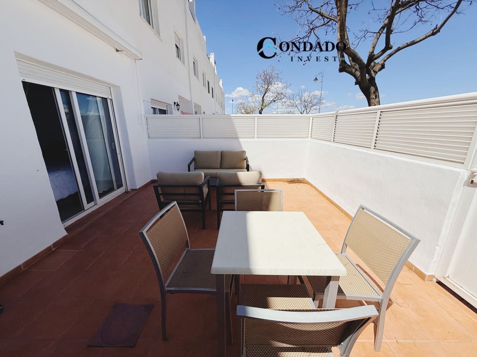 Leilighet til salgs i Condado de Alhama med svømmebasseng garasje - € 129 995 (Ref: 9778669)