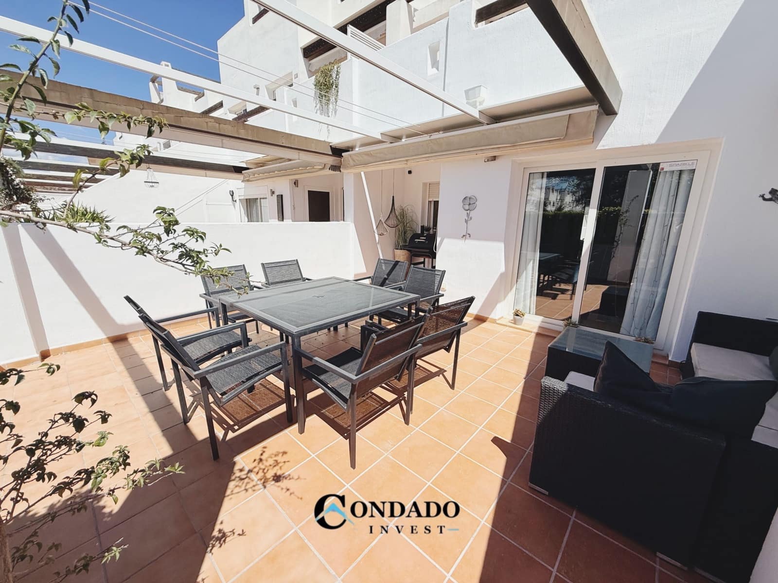 Leilighet til salgs i Condado de Alhama med svømmebasseng garasje - € 129 995 (Ref: 9778669)