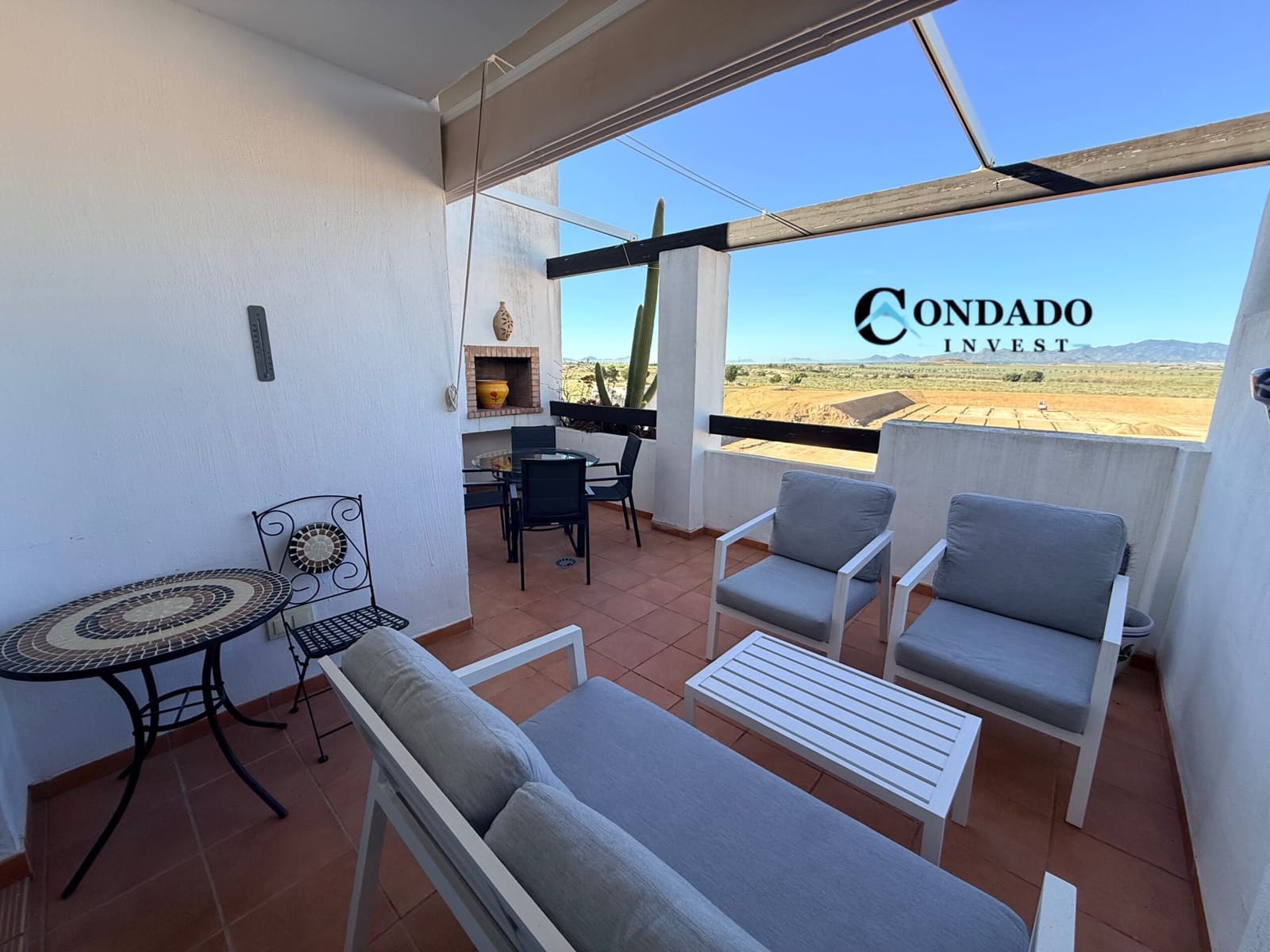 2 makuuhuone Kattohuoneisto myytävänä paikassa Condado de Alhama mukana uima-altaan 
autotalli - 126 000 € (Ref: 9778670)