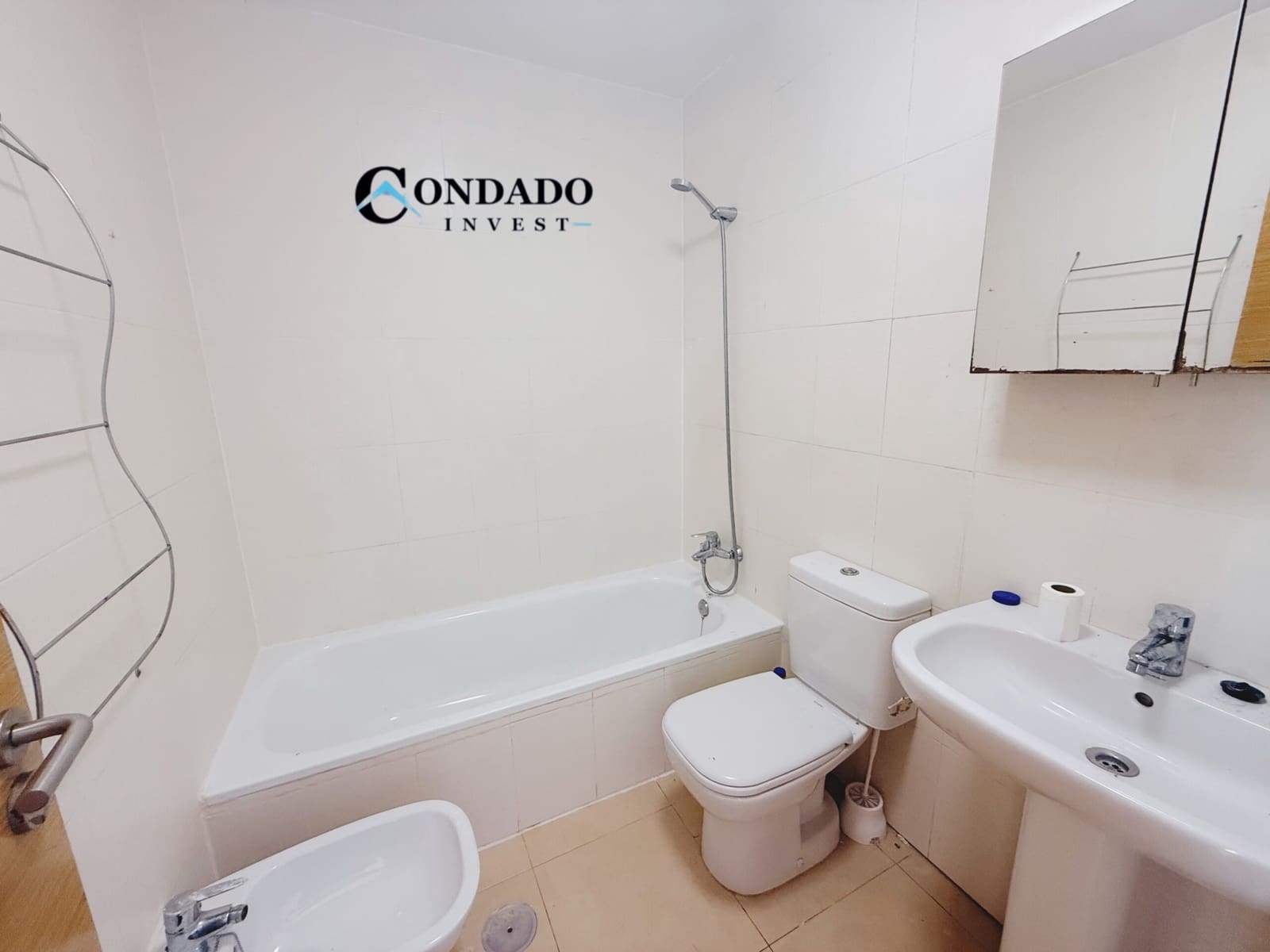 3 soveværelse Lejlighed til salg i Condado de Alhama med swimmingpool garage - € 117.500 (Ref: 9868184)