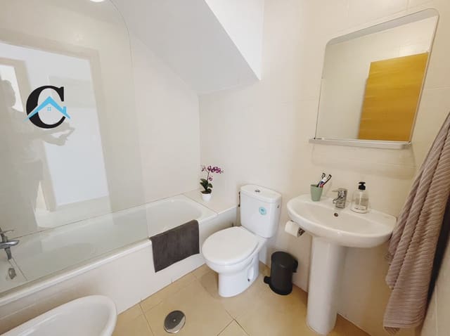 Leilighet til salgs i Condado de Alhama, Alhama de Murcia med svømmebasseng - € 117 000 (Ref: 9921706)