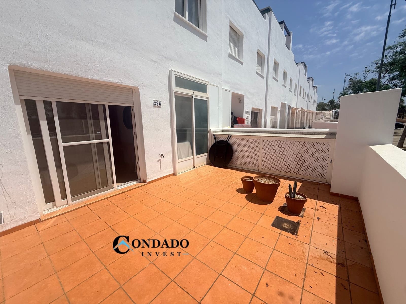 Leilighet til salgs i Condado de Alhama med svømmebasseng - € 126 000 (Ref: 9939374)