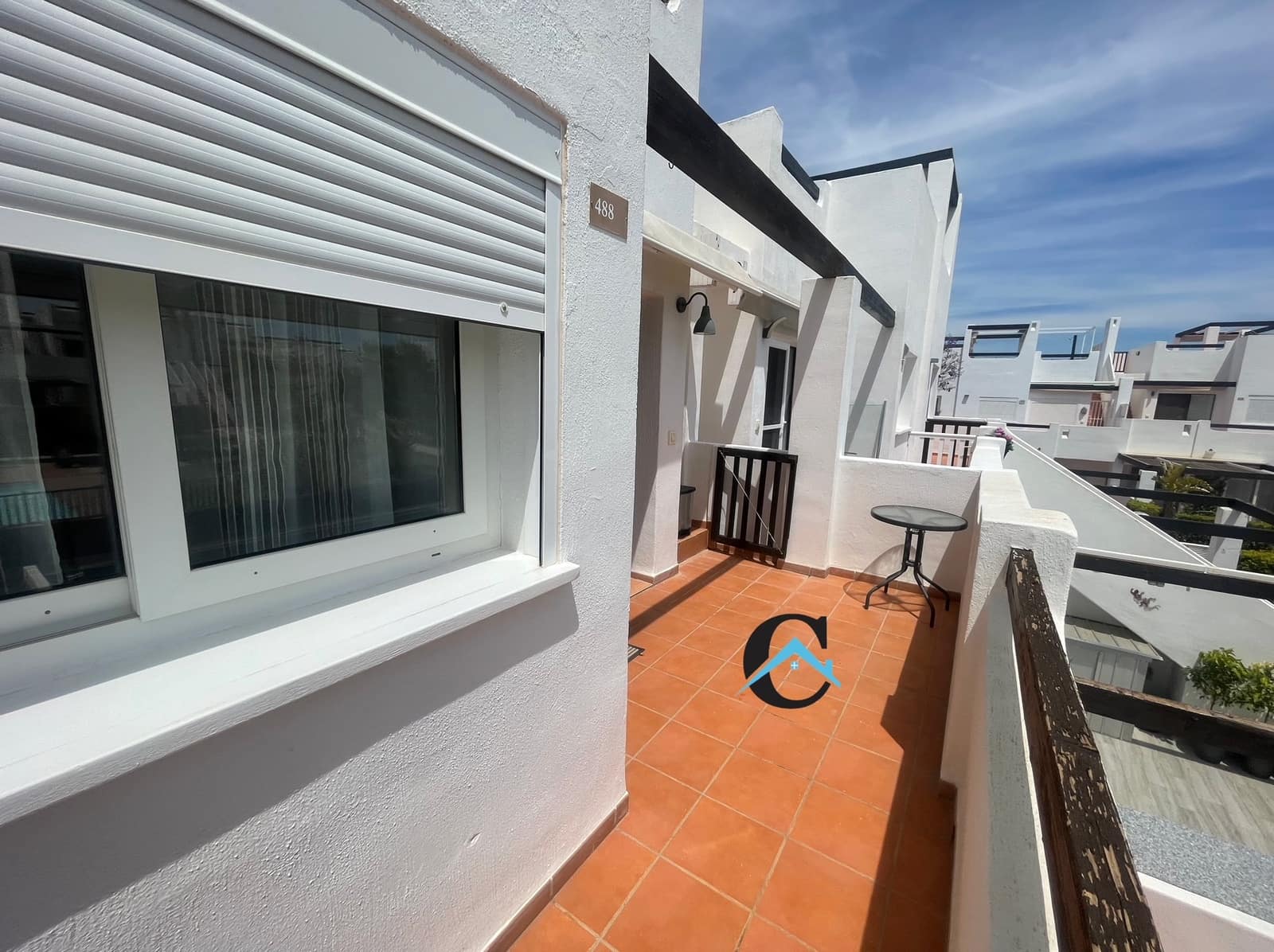 2 soverom Leilighet til salgs i Condado de Alhama med svømmebasseng garasje - € 117 000 (Ref: 9946357)