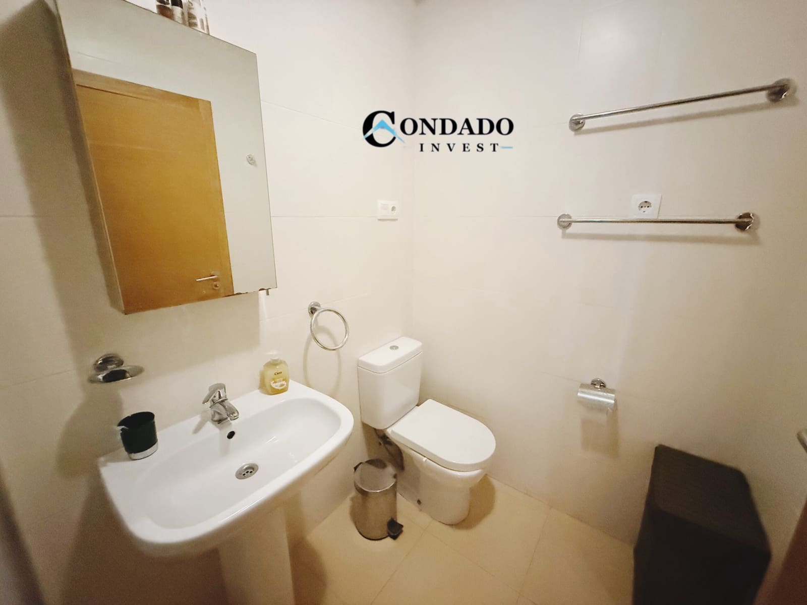 2 soveværelse Penthouse til salg i Condado de Alhama med swimmingpool garage - € 115.000 (Ref: 9966137)