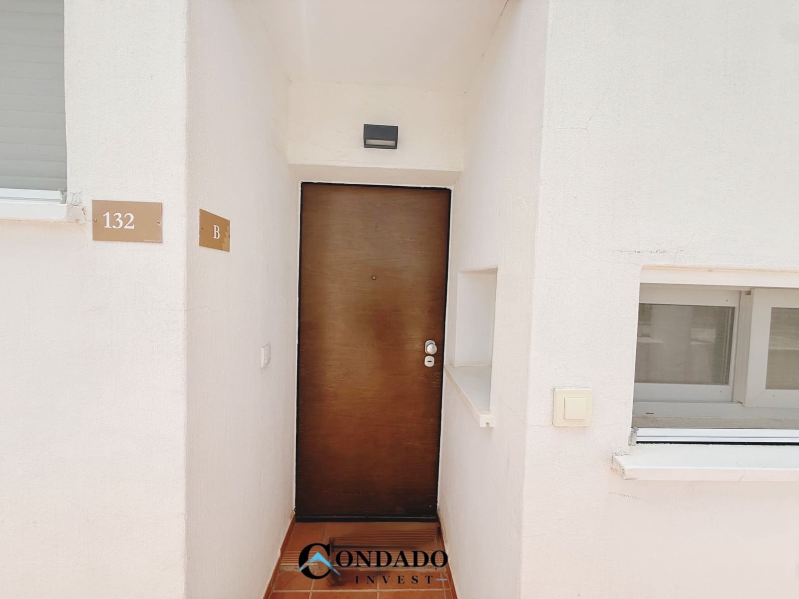2 soveværelse Penthouse til salg i Condado de Alhama med swimmingpool garage - € 115.000 (Ref: 9966137)