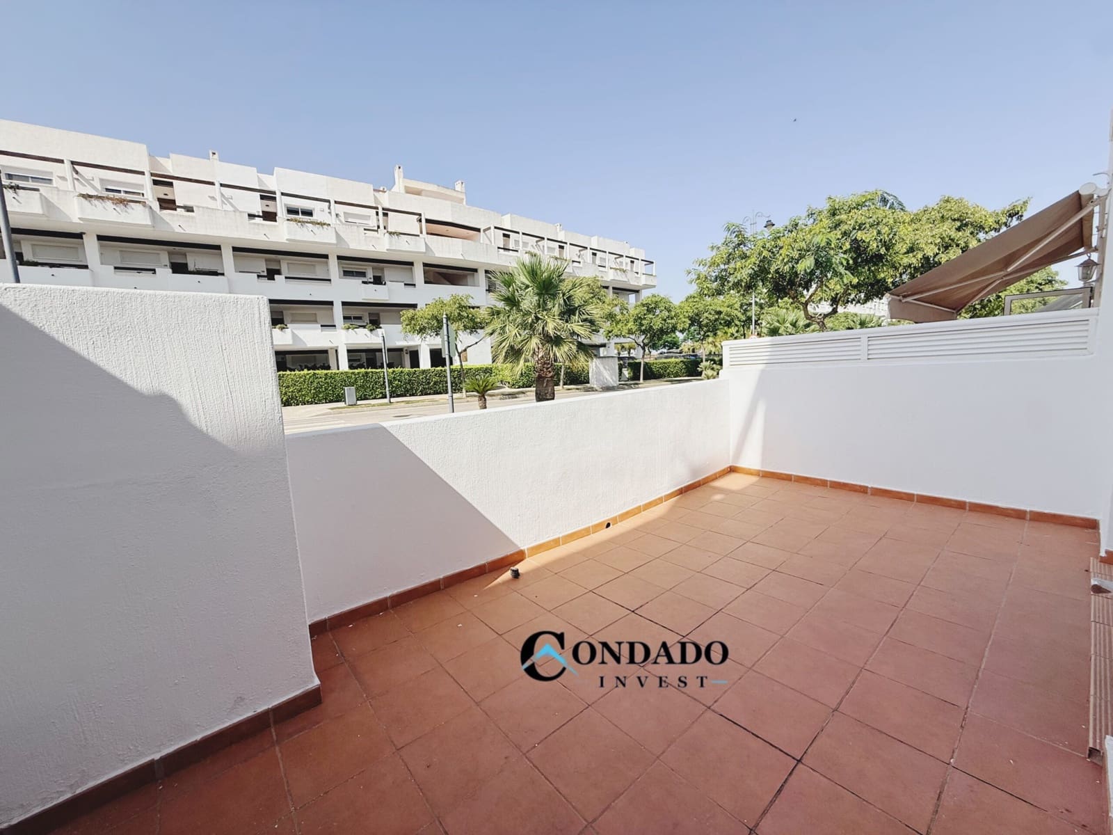 3 Zimmer Apartment zu verkaufen in Condado de Alhama mit Pool Garage - 125.000 € (Ref: 9996630)