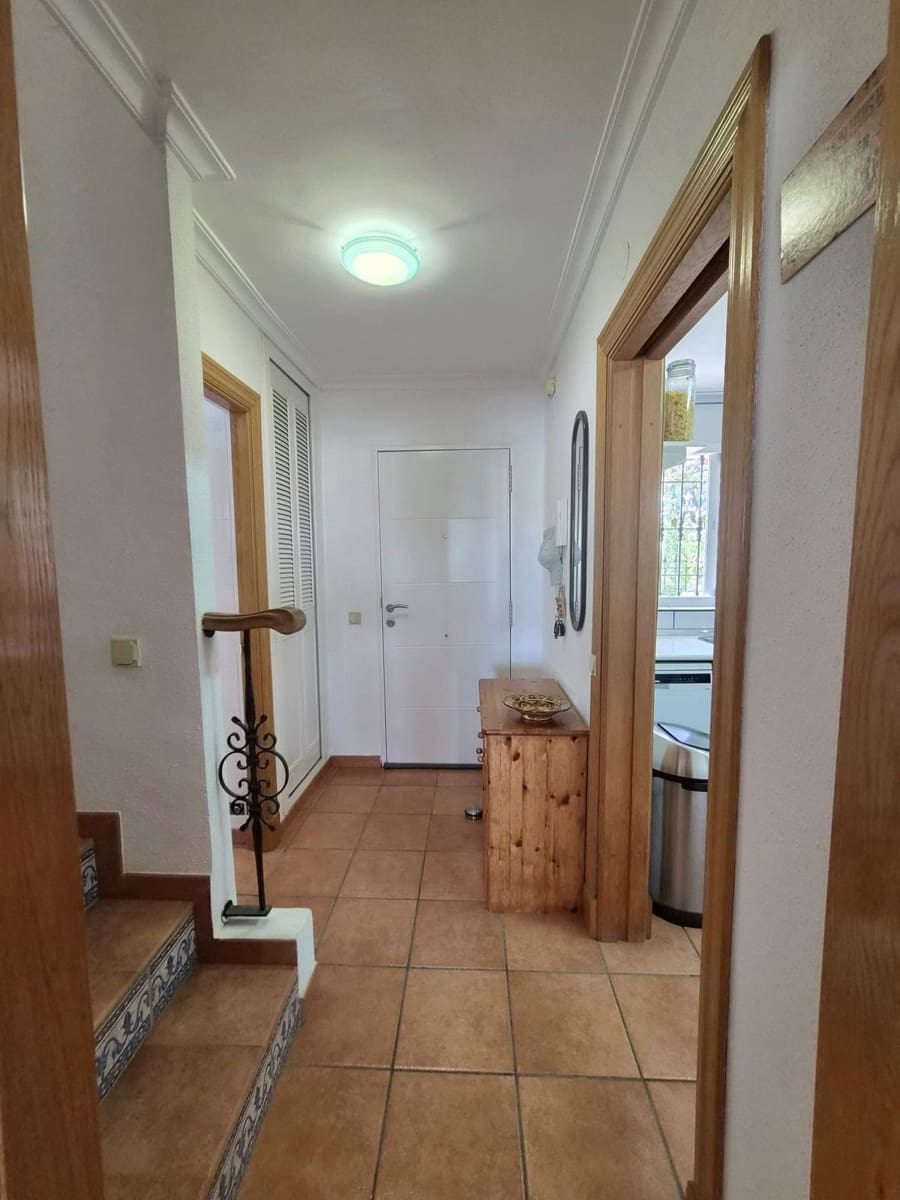 3 bedroom Townhouse for sale in Mijas with pool garage - € 349,500 (Ref: 10032408)
