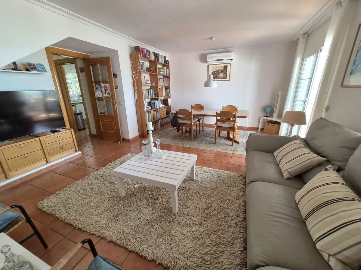 3 bedroom Townhouse for sale in Mijas with pool garage - € 349,500 (Ref: 10032408)