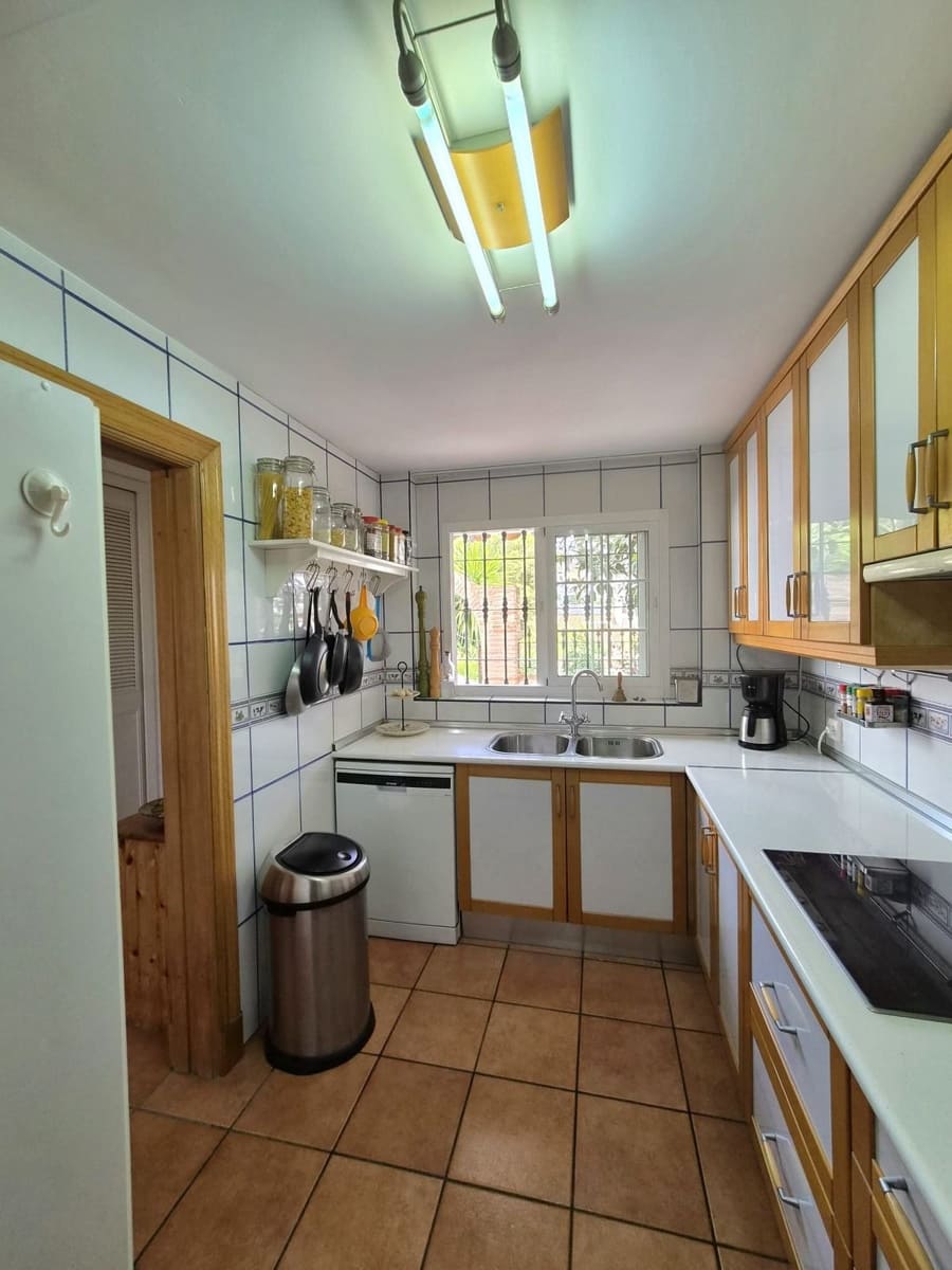 3 bedroom Townhouse for sale in Mijas with pool garage - € 349,500 (Ref: 10032408)