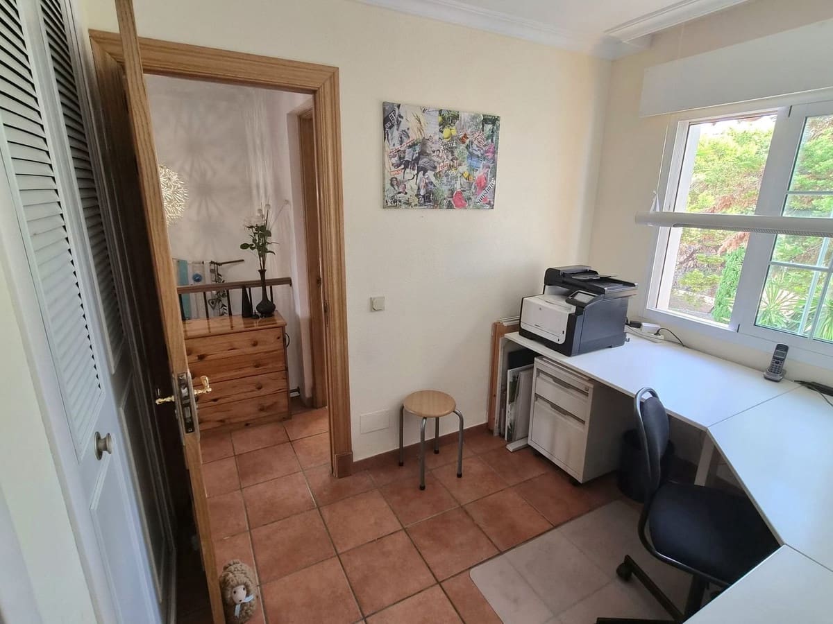 3 bedroom Townhouse for sale in Mijas with pool garage - € 349,500 (Ref: 10032408)
