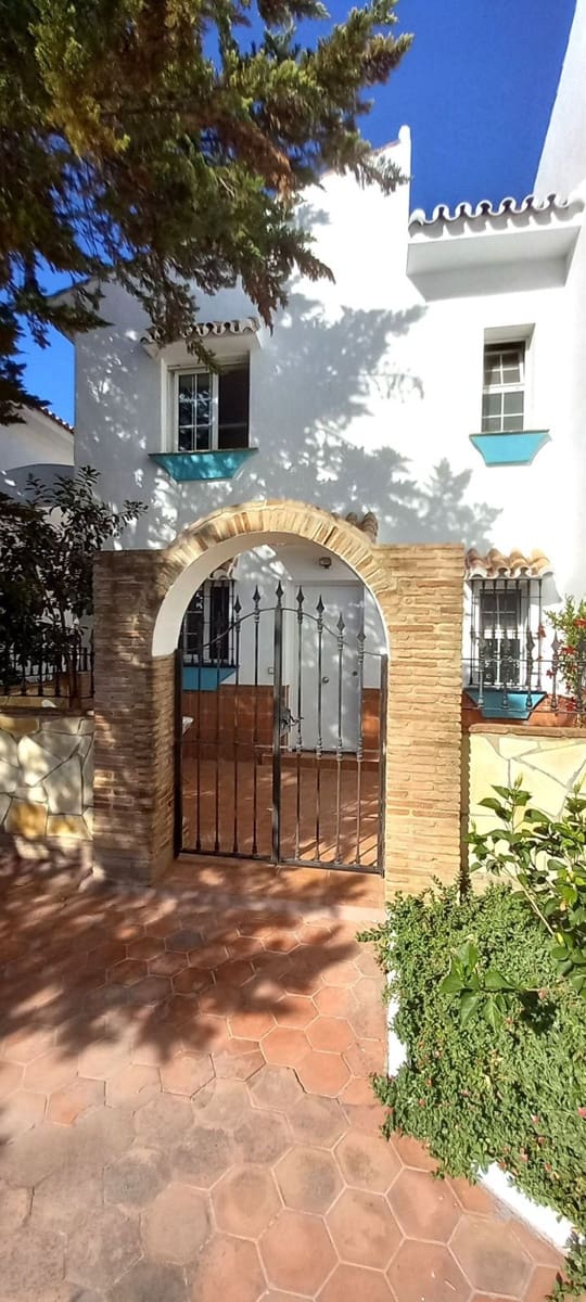 3 bedroom Townhouse for sale in Mijas with pool garage - € 349,500 (Ref: 10032408)
