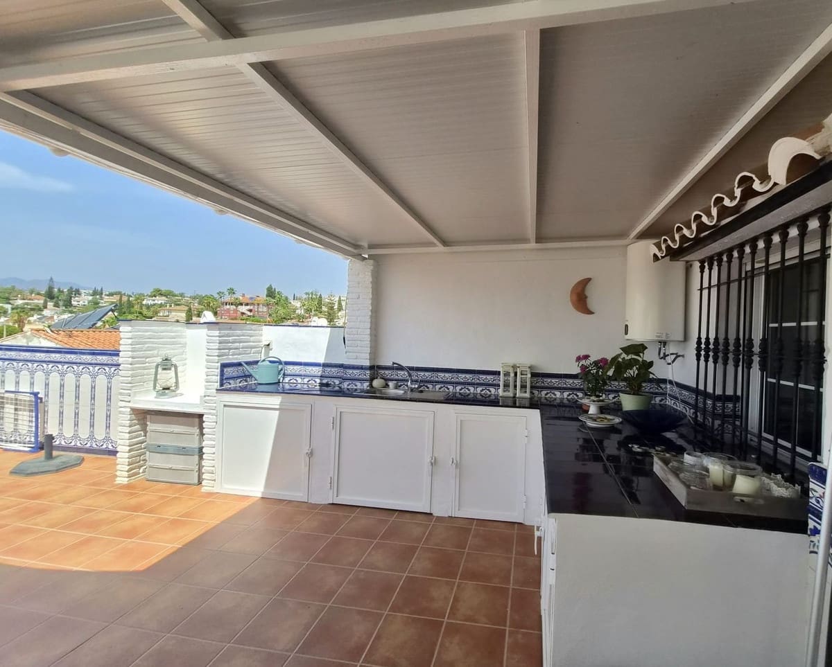 3 bedroom Townhouse for sale in Mijas with pool garage - € 349,500 (Ref: 10032408)