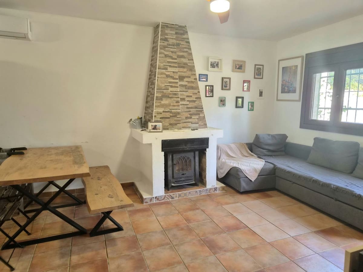 2 soveværelse Finca/Landehus til salg i Estacion de Cartama med swimmingpool garage - € 399.000 (Ref: 10136427)