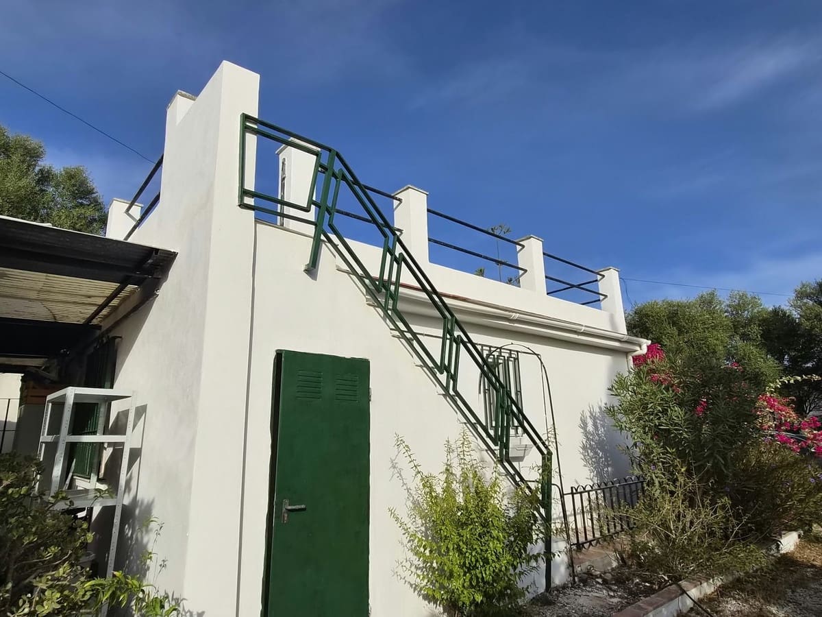 2 soveværelse Finca/Landehus til salg i Estacion de Cartama med swimmingpool garage - € 399.000 (Ref: 10136427)