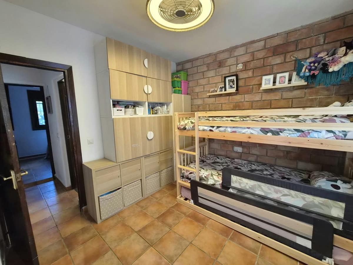 2 soveværelse Finca/Landehus til salg i Estacion de Cartama med swimmingpool garage - € 399.000 (Ref: 10136427)