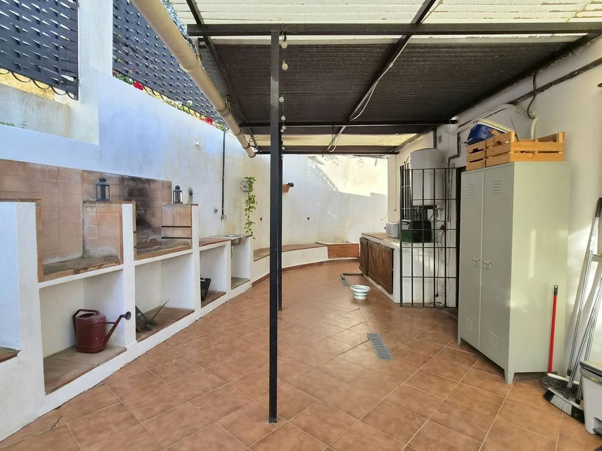 2 soveværelse Finca/Landehus til salg i Estacion de Cartama med swimmingpool garage - € 399.000 (Ref: 10136427)