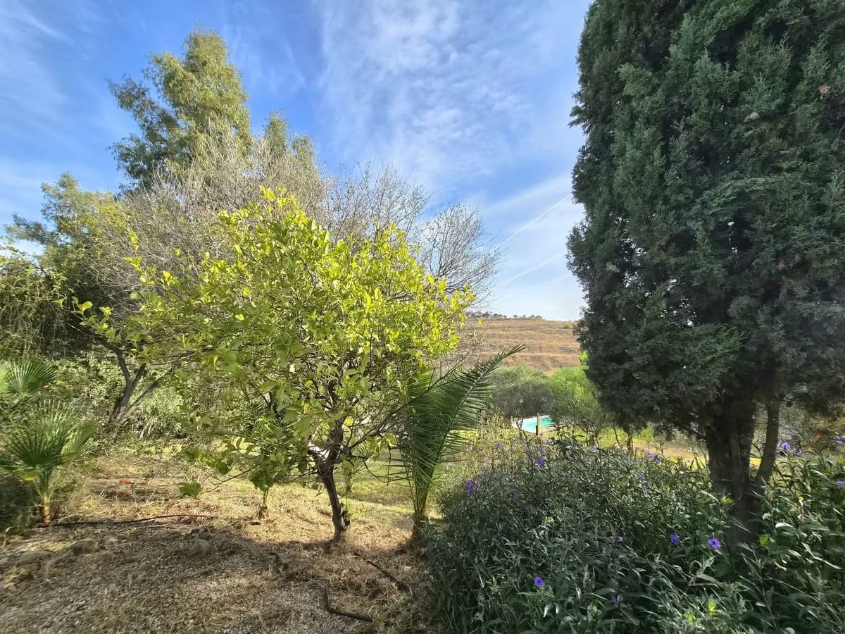 2 soveværelse Finca/Landehus til salg i Estacion de Cartama med swimmingpool garage - € 399.000 (Ref: 10136427)