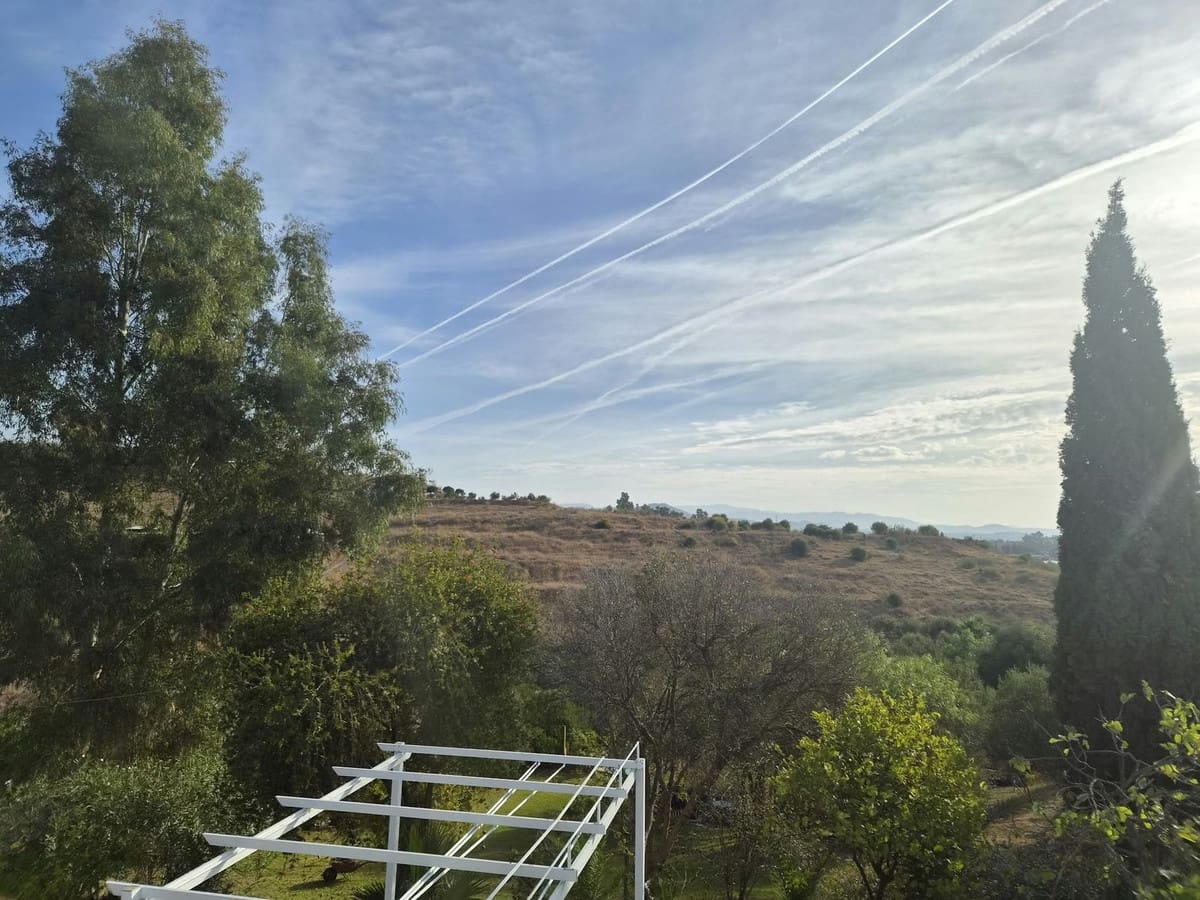 2 soveværelse Finca/Landehus til salg i Estacion de Cartama med swimmingpool garage - € 399.000 (Ref: 10136427)