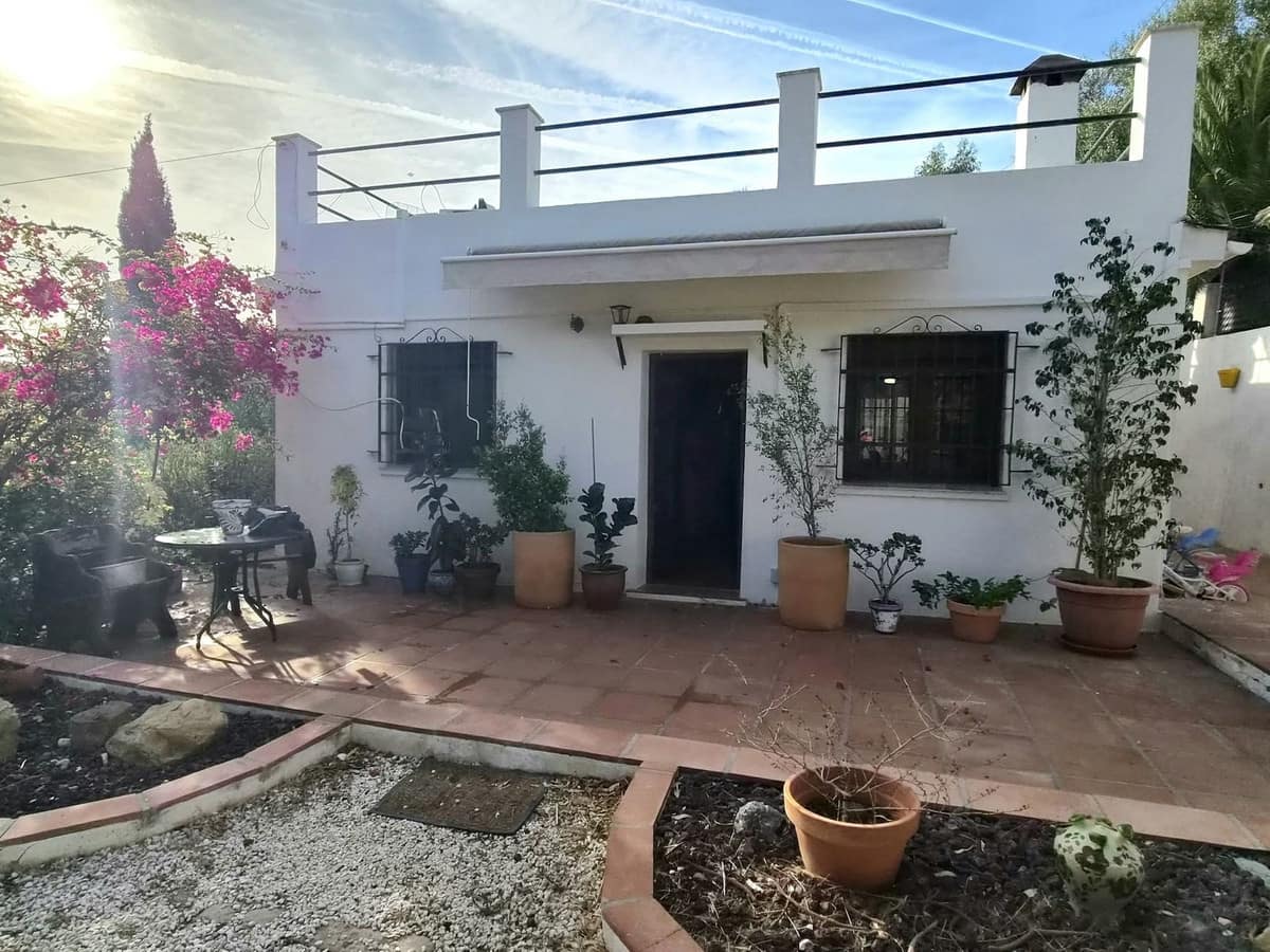 2 bedroom Finca/Country House for sale in Estacion de Cartama with pool garage - € 399,000 (Ref: 10136427)