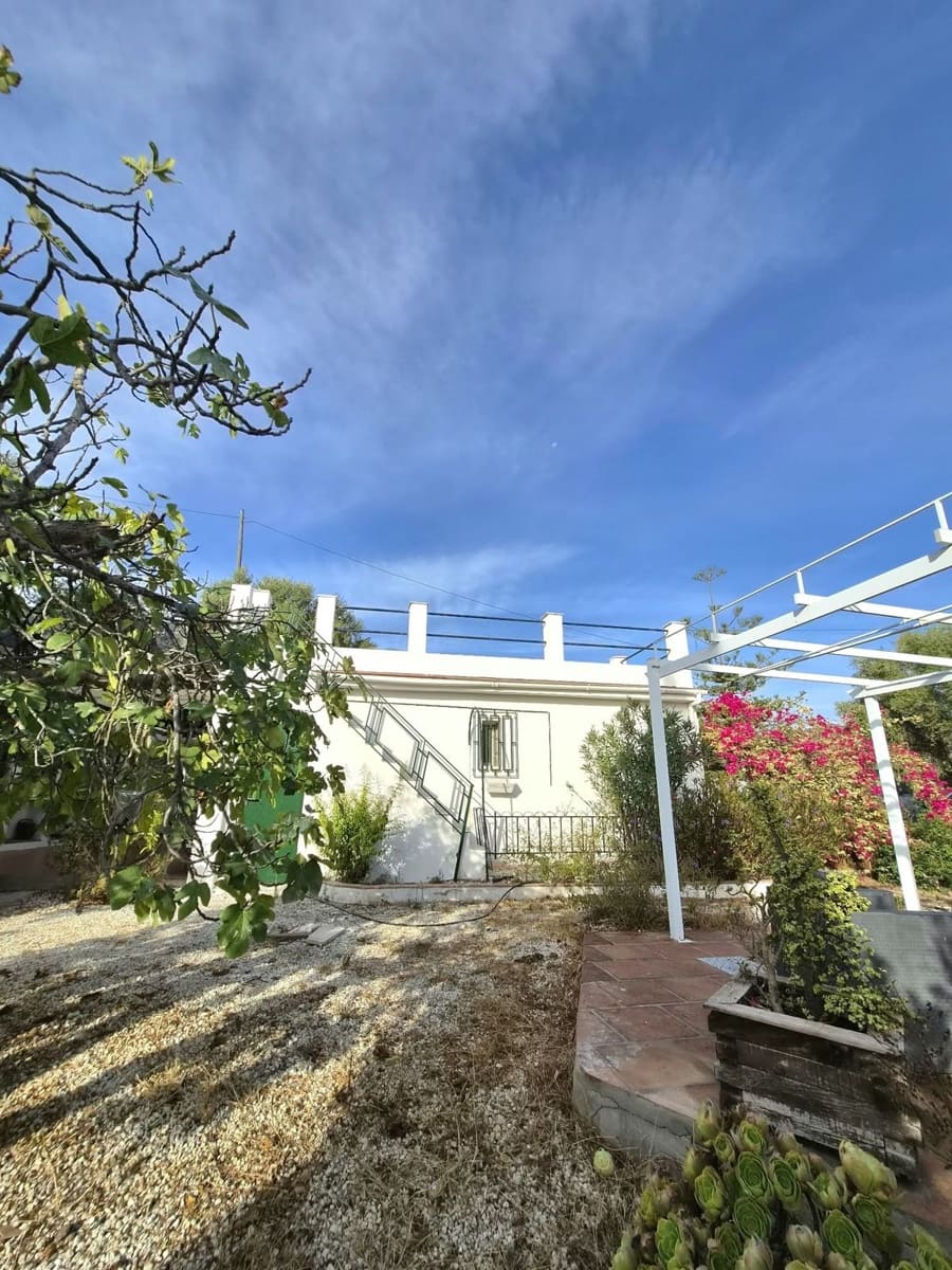 2 bedroom Finca/Country House for sale in Estacion de Cartama with pool garage - € 399,000 (Ref: 10136427)