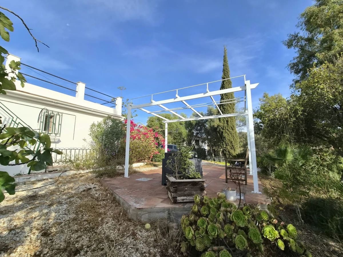 2 bedroom Finca/Country House for sale in Estacion de Cartama with pool garage - € 399,000 (Ref: 10136427)