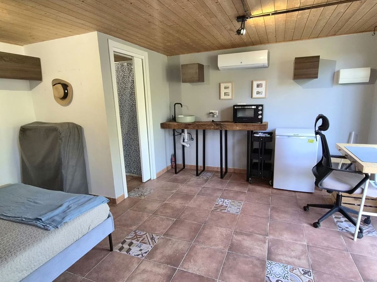 2 bedroom Finca/Country House for sale in Estacion de Cartama with pool garage - € 399,000 (Ref: 10136427)