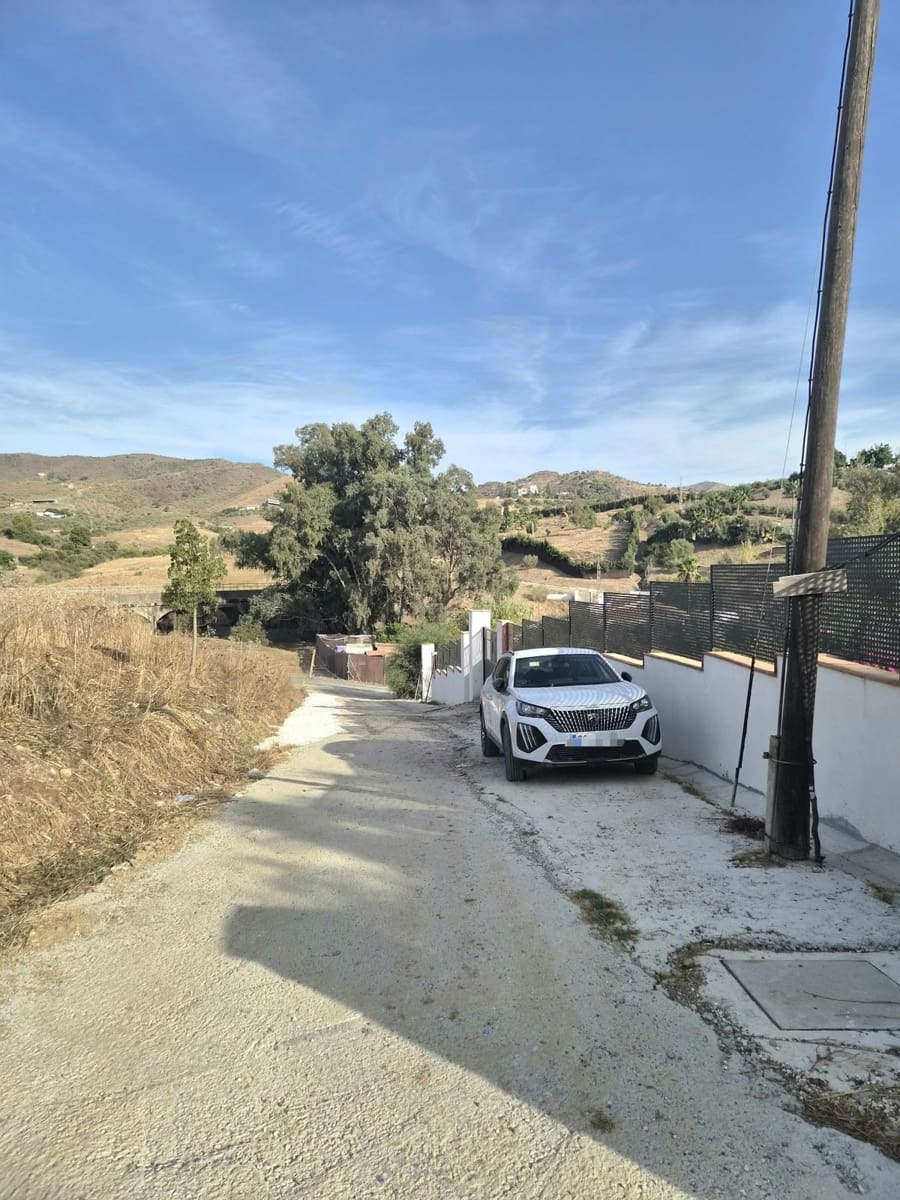 2 bedroom Finca/Country House for sale in Estacion de Cartama with pool garage - € 399,000 (Ref: 10136427)