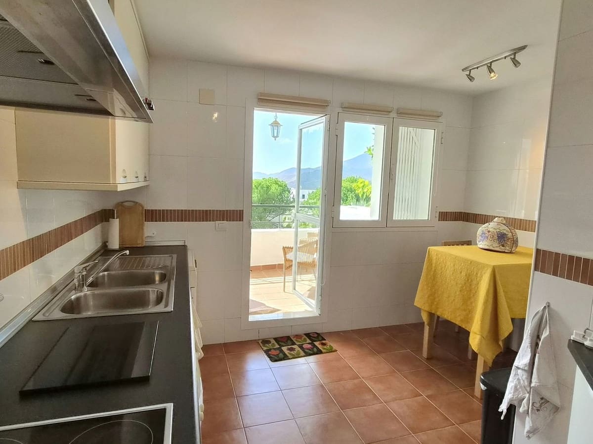 3 bedroom Apartment for sale in Alhaurin Golf with pool garage - € 379,000 (Ref: 10163628)