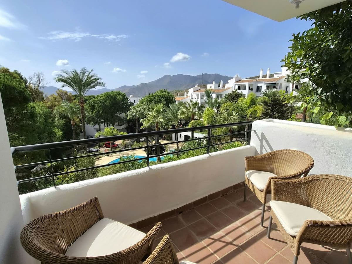 3 bedroom Apartment for sale in Alhaurin Golf with pool garage - € 379,000 (Ref: 10163628)