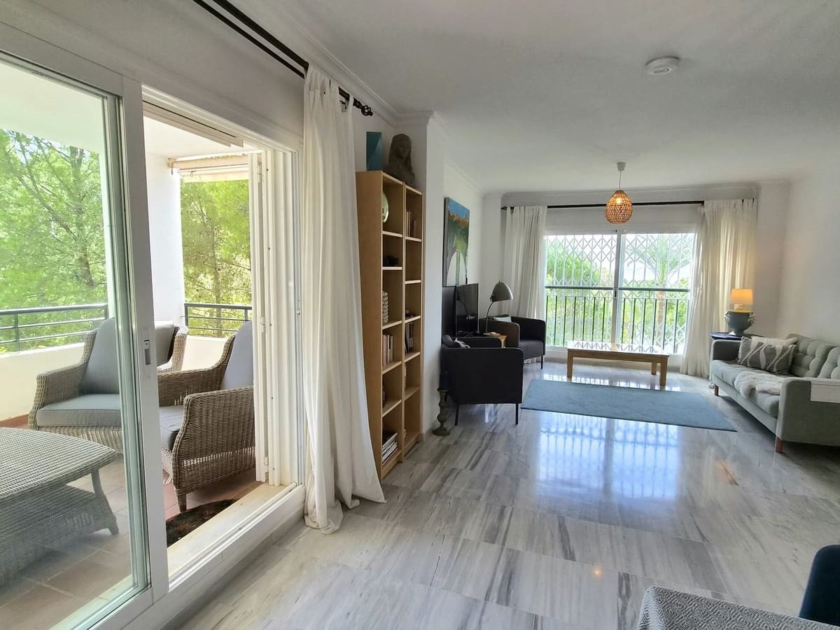 3 bedroom Apartment for sale in Alhaurin Golf with pool garage - € 379,000 (Ref: 10163628)