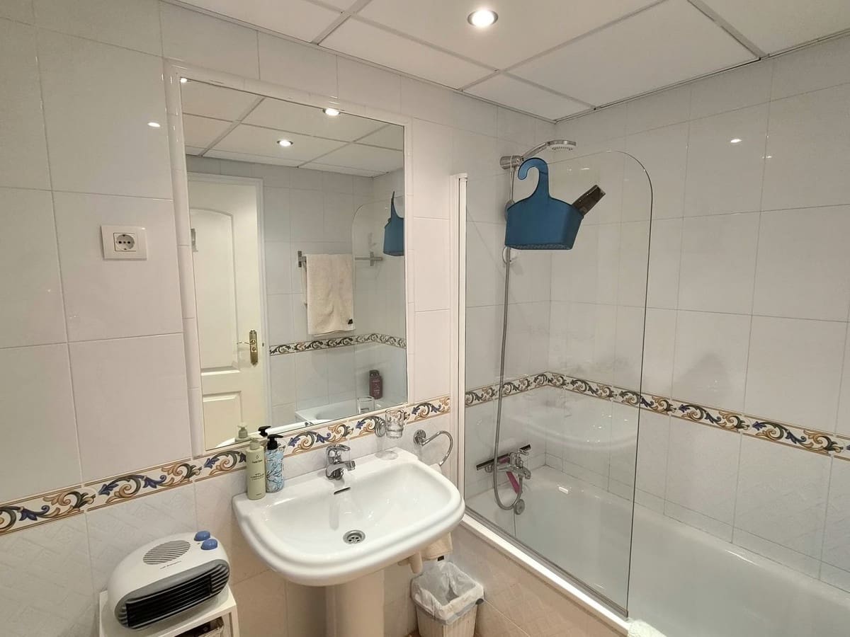 3 bedroom Apartment for sale in Alhaurin Golf with pool garage - € 379,000 (Ref: 10163628)