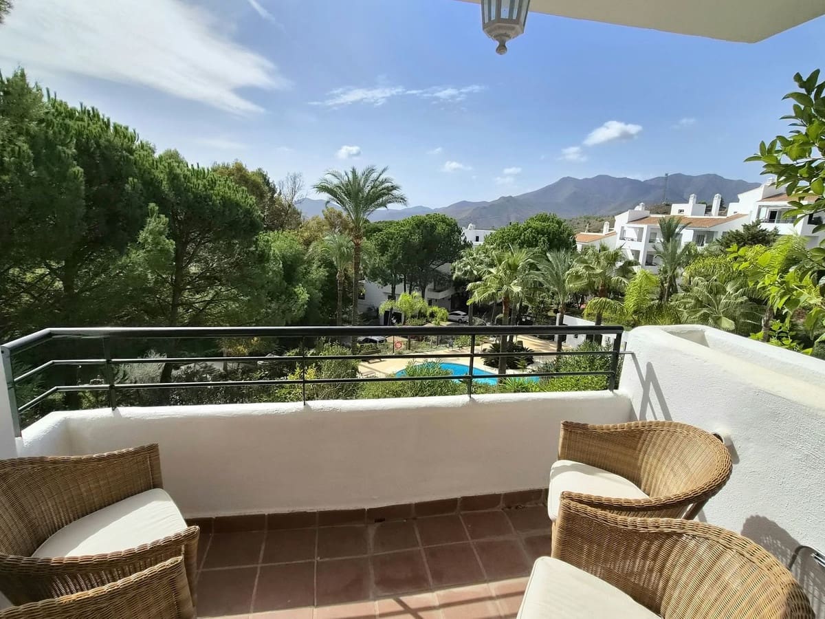 3 bedroom Apartment for sale in Alhaurin Golf with pool garage - € 379,000 (Ref: 10163628)
