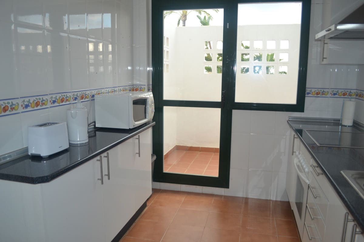 2 bedroom Apartment for holiday rental in Alhaurin Golf with pool garage - € 550 (Ref: 6703354)