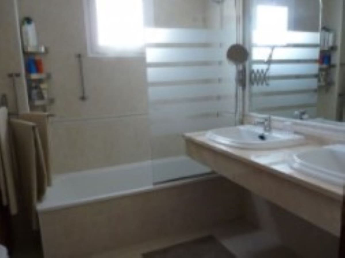   2 soveværelse   ferieLejlighed i Alhaurin Golf   med   swimmingpool  garage  - € 550 (Ref: 6721309)