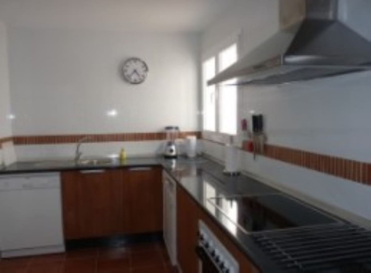   2 soveværelse   ferieLejlighed i Alhaurin Golf   med   swimmingpool  garage  - € 550 (Ref: 6721309)