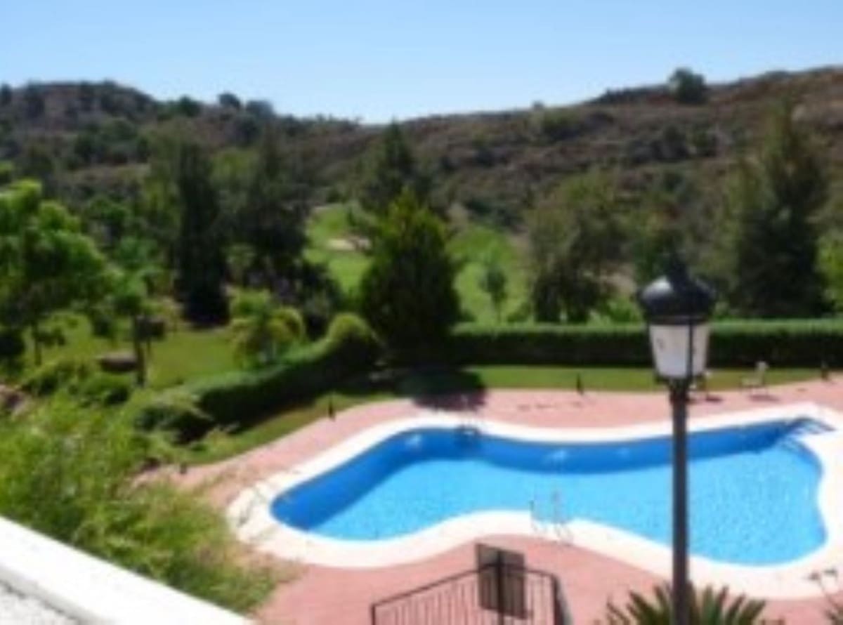 2 bedroom Apartment for holiday rental in Alhaurin Golf with pool garage - € 550 (Ref: 6721309)